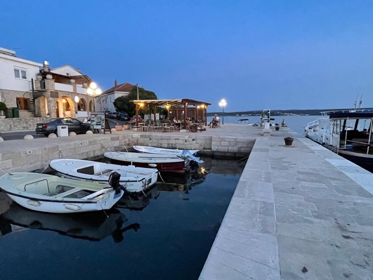 Ferienwohnung Mit Beheiztem Pool, 60 M Vom Strand Maslenica Exteriör bild