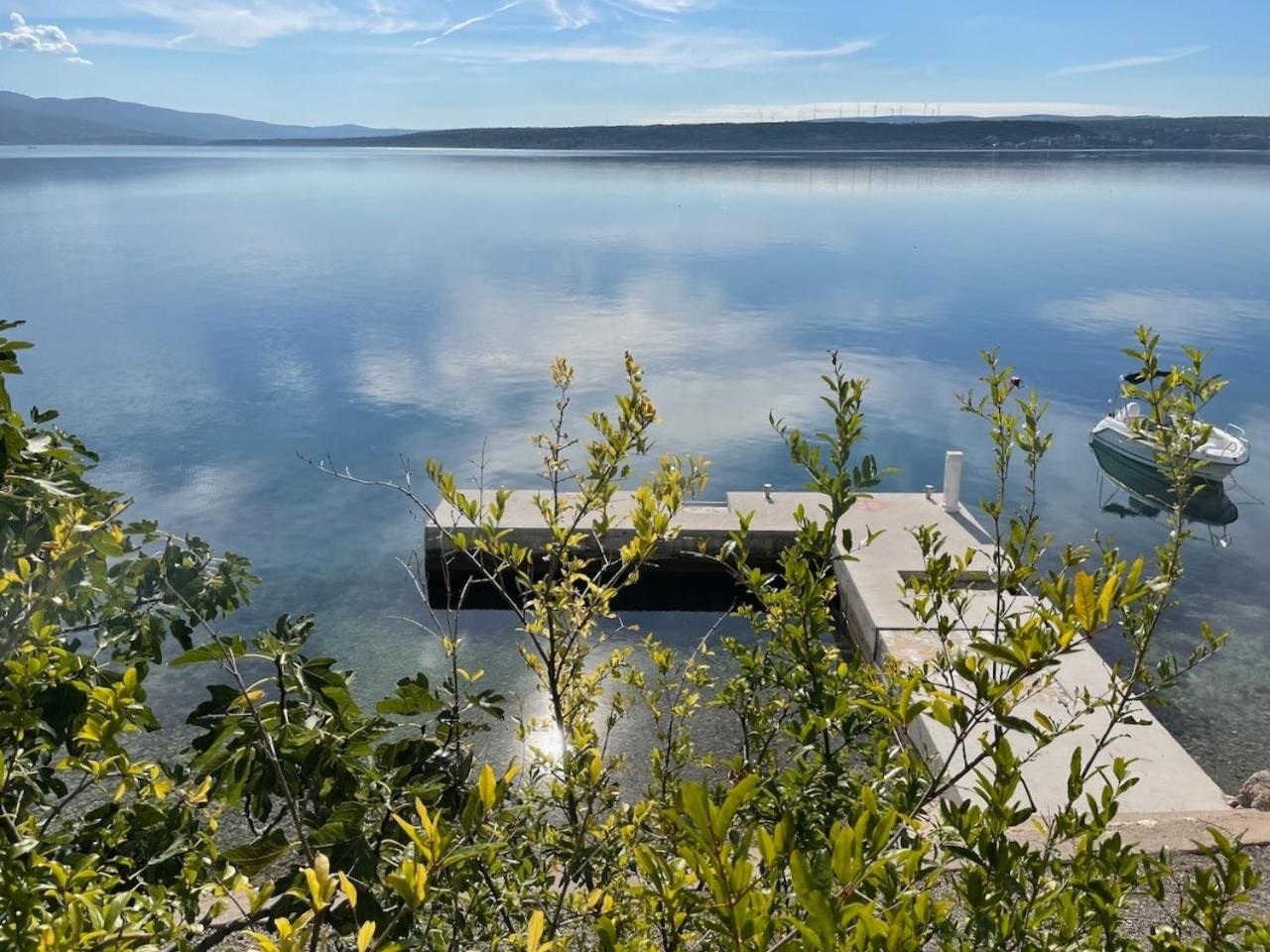 Ferienwohnung Mit Beheiztem Pool, 60 M Vom Strand Maslenica Exteriör bild