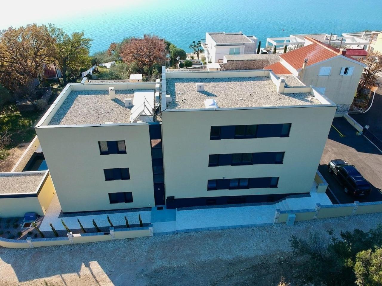 Ferienwohnung Mit Beheiztem Pool, 60 M Vom Strand Maslenica Exteriör bild