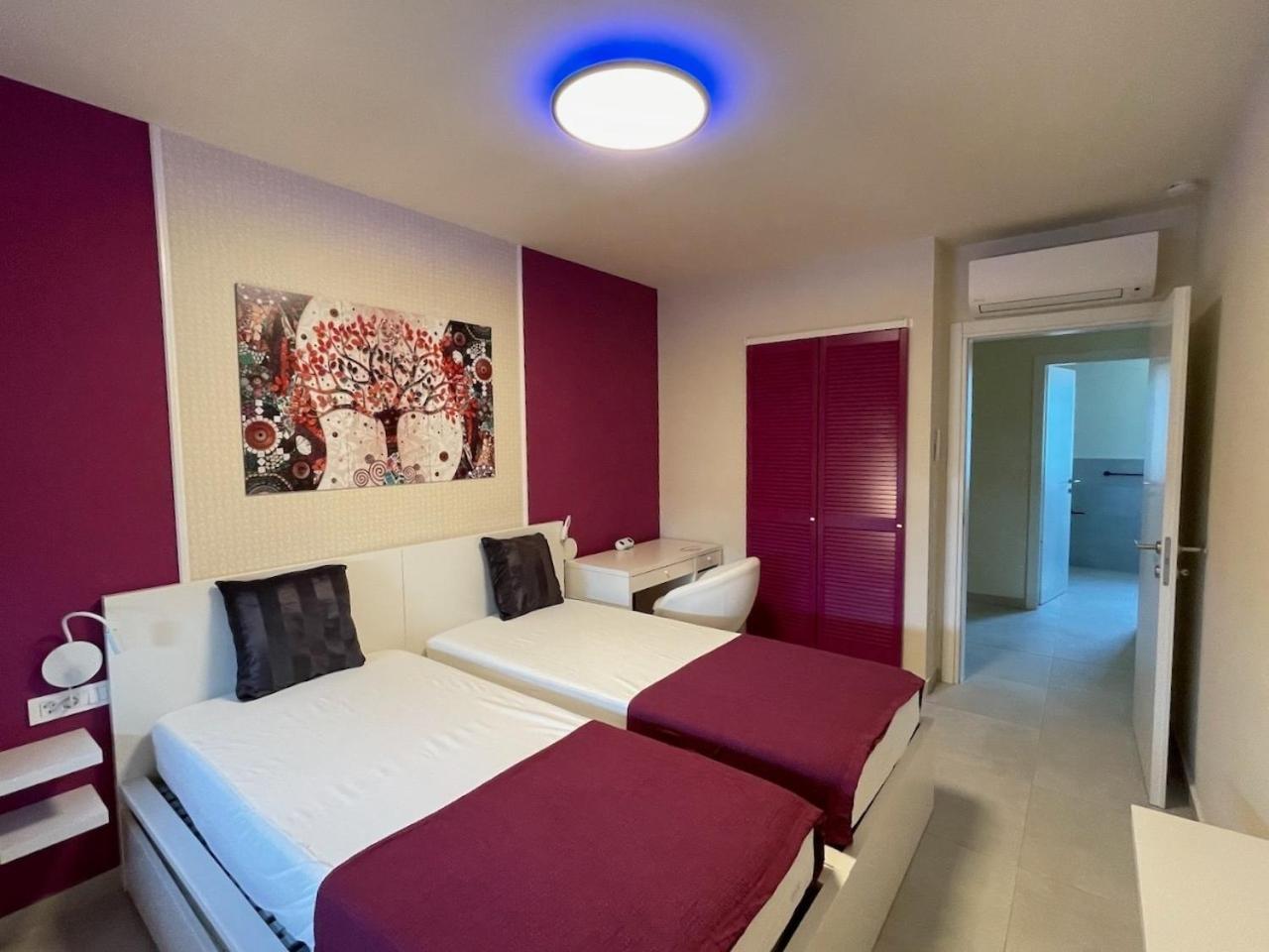 Ferienwohnung Mit Beheiztem Pool, 60 M Vom Strand Maslenica Exteriör bild