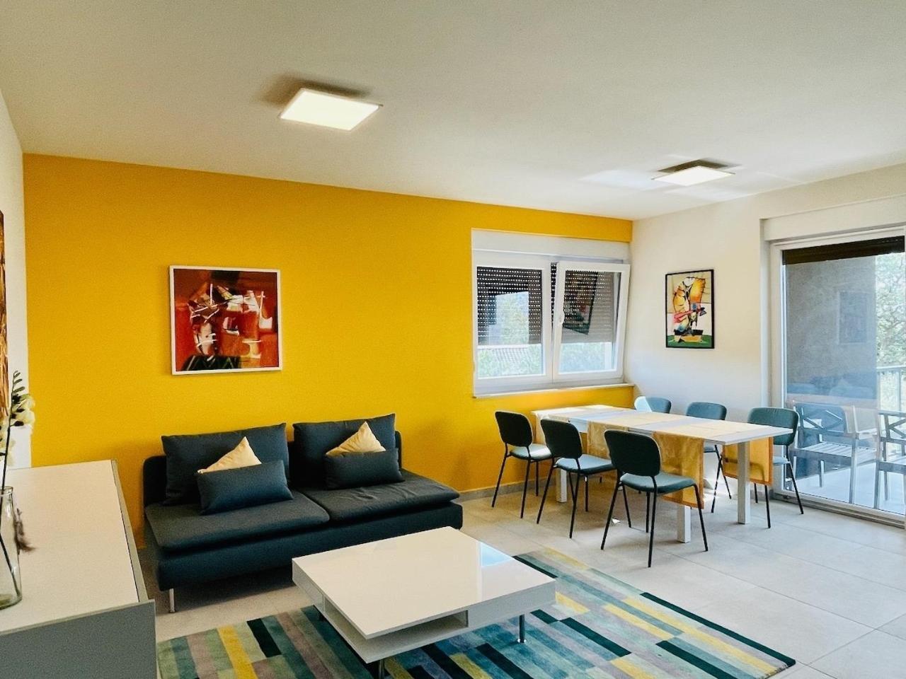 Ferienwohnung Mit Beheiztem Pool, 60 M Vom Strand Maslenica Exteriör bild