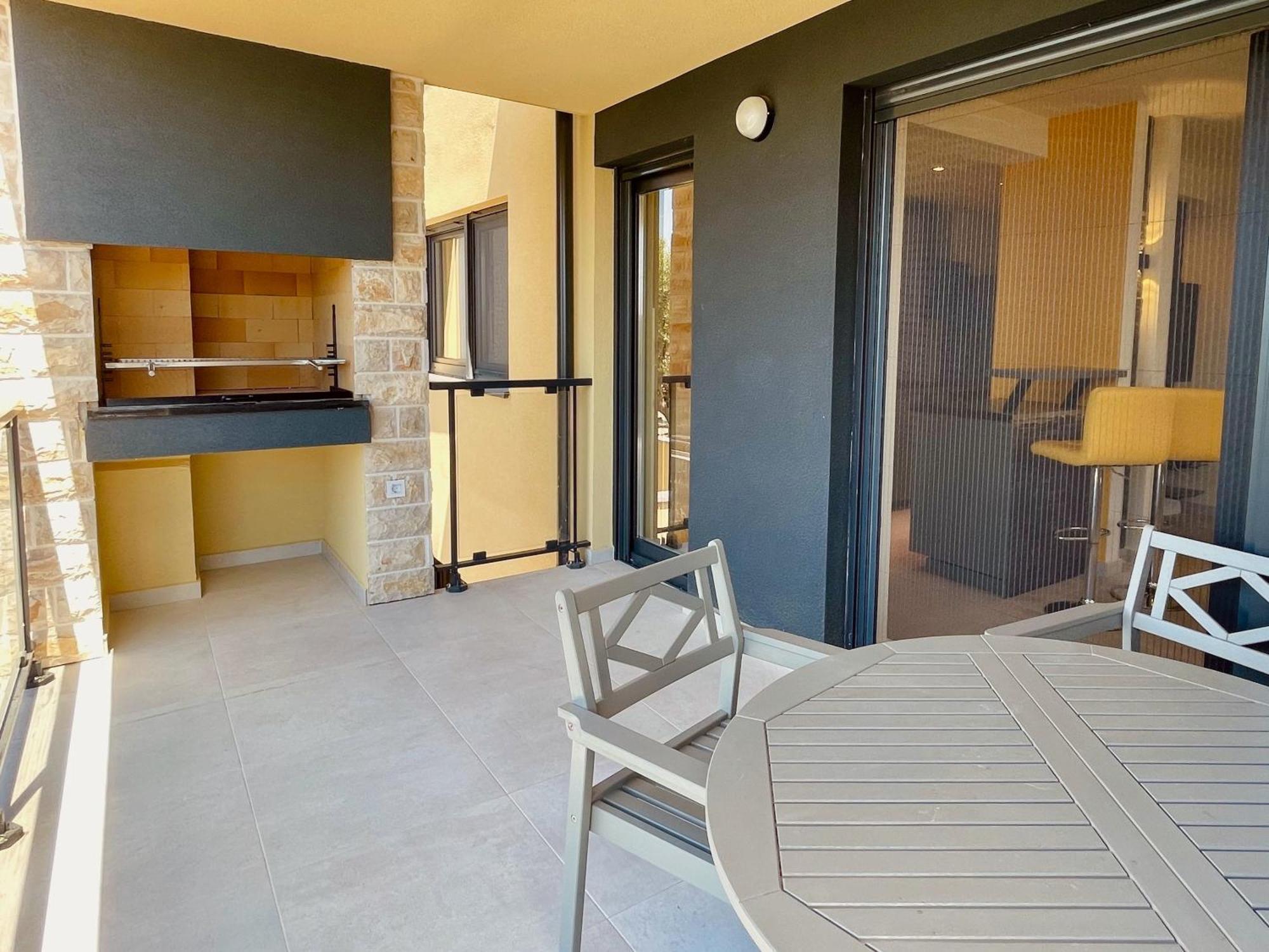 Ferienwohnung Mit Beheiztem Pool, 60 M Vom Strand Maslenica Exteriör bild